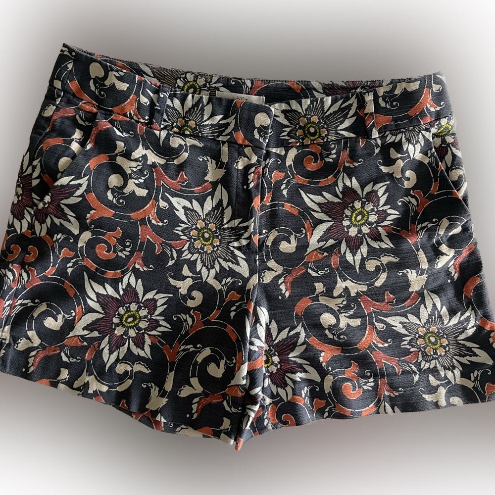Ann Taylor loft shorts.